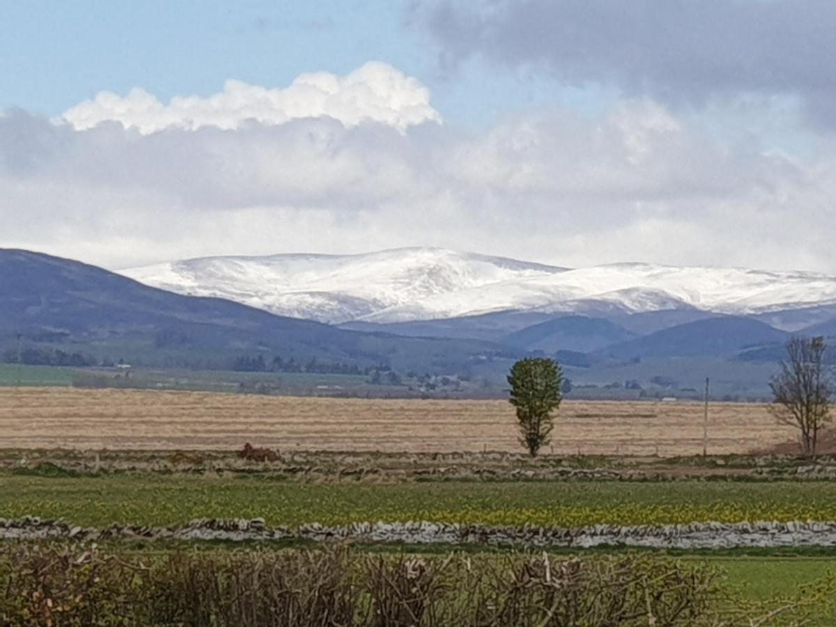 Villa Kimadalyn Forfar Esterno foto