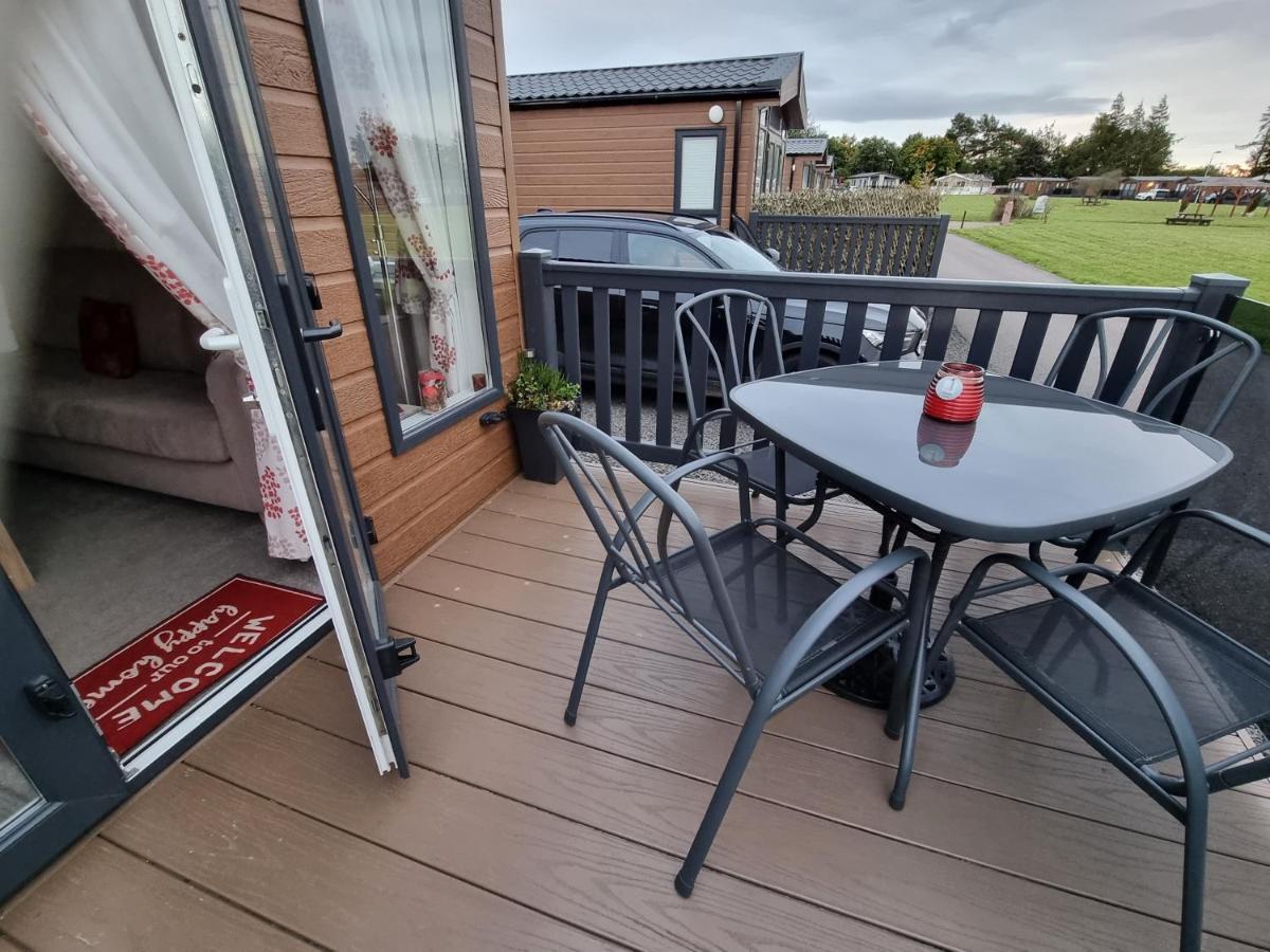 Villa Kimadalyn Forfar Esterno foto